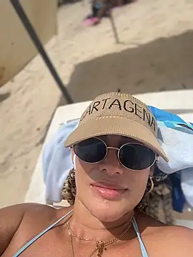 NahomiRoss online show from 04/11/26, 05:06