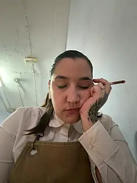 Snapshot of negroybrenda chatting on 02/10/26, 03:05 negroybrenda online show from 02/10/26, 03:05