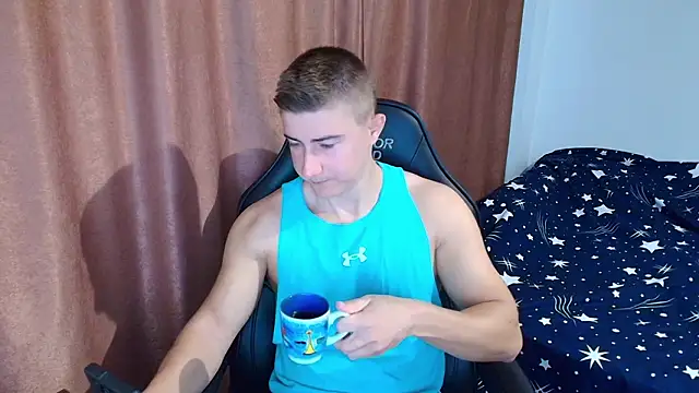 Snapshot of TodMusclePower9 chatting on 02/06/26, 07:23 TodMusclePower9 online show from 02/06/26, 07:23