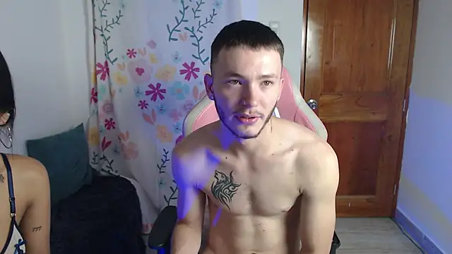 Snapshot of Ariana_Esteban07 chatting on 02/21/26, 10:49 Ariana Esteban07 online show from 02/21/26, 10:49