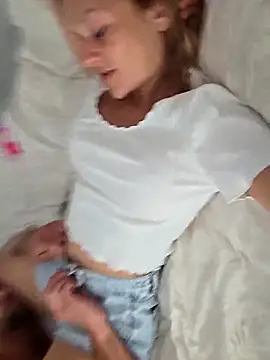 Couple-Kiwii-Orchidee-Boy online show from 04/28/26, 01:05