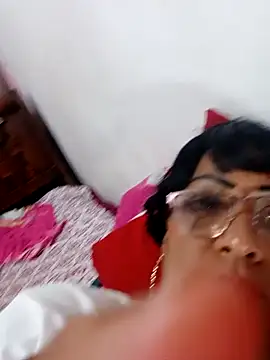 Snapshot of SabrinaColin chatting on 02/19/26, 01:29 SabrinaColin online show from 02/19/26, 01:29