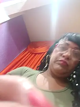 Snapshot of SabrinaColin chatting on 03/02/26, 01:40 SabrinaColin online show from 03/02/26, 01:40