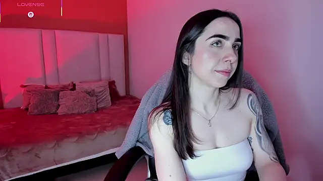 Luna tagliaferri online show from 04/08/26, 04:51