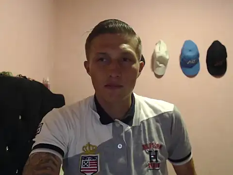 Snapshot of Cronos_Hot_8 chatting on 02/15/26, 06:59 Cronos Hot 8 online show from 02/15/26, 06:59