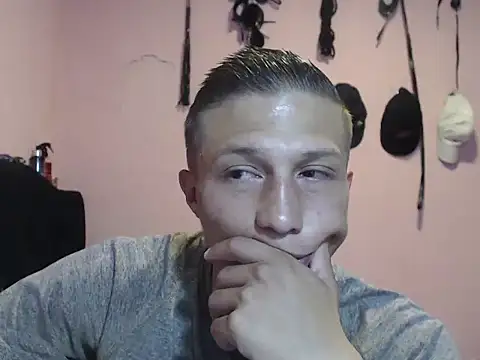 Snapshot of Cronos_Hot_8 chatting on 03/02/26, 02:02 Cronos Hot 8 online show from 03/02/26, 02:02