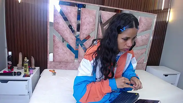 Snapshot of KendallArdent chatting on 02/12/26, 01:17 KendallArdent online show from 02/12/26, 01:17