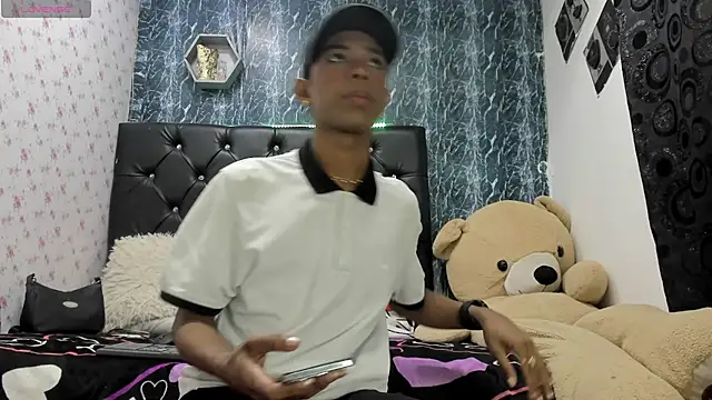 Snapshot of timmy_turner_x18 chatting on 02/04/26, 03:29 timmy turner x18 online show from 02/04/26, 03:29