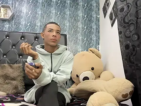 Snapshot of timmy_turner_x18 chatting on 02/11/26, 02:11 timmy turner x18 online show from 02/11/26, 02:11