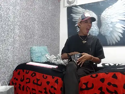 Snapshot of timmy_turner_x18 chatting on 02/27/26, 02:00 timmy turner x18 online show from 02/27/26, 02:00