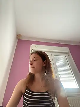 SofieKayla online show from 04/10/26, 02:11