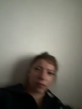 SofieKayla online show from 04/16/26, 09:32