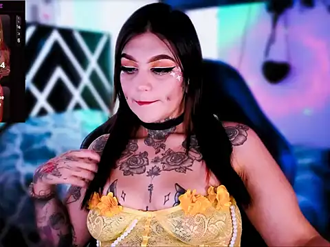 Zoeee 001 online show from 02/06/26, 07:39