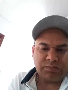 wessAndSandri online show from 02/13/26, 07:54