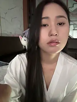 Snapshot of czamabe chatting on 02/15/26, 10:03 czamabe online show from 02/15/26, 10:03