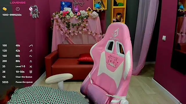 MiraBoom online show from 04/15/26, 06:15