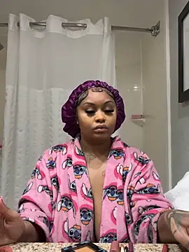 Snapshot of tipheragain chatting on 03/21/26, 06:33 tipheragain online show from 03/21/26, 06:33