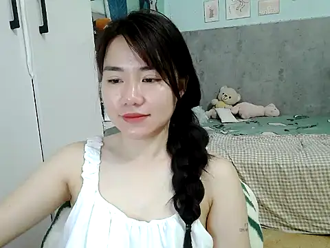 Snapshot of Amy8386 chatting on 04/12/26, 03:44 Amy8386 online show from 04/12/26, 03:44