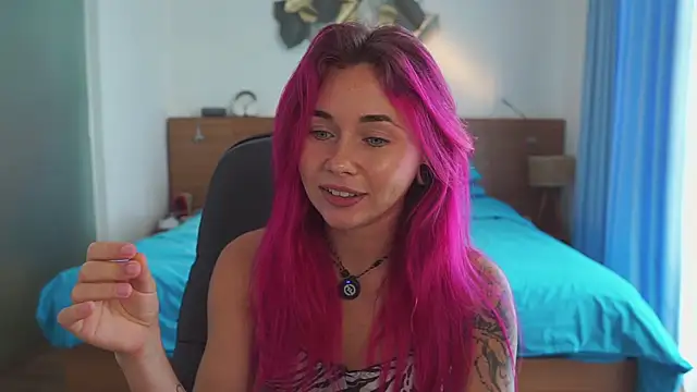 Sarah Pink online show from 01/09/26, 12:57