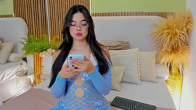 Snapshot of CristalMayson chatting on 02/18/26, 10:50 CristalMayson online show from 02/18/26, 10:50