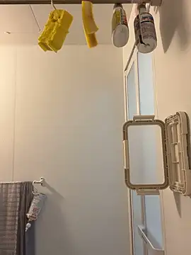 K0U-123 online show from 03/17/26, 01:03