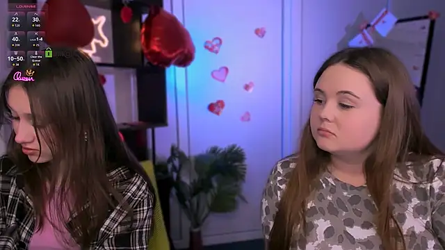 arianaa cat online show from 02/24/26, 11:47