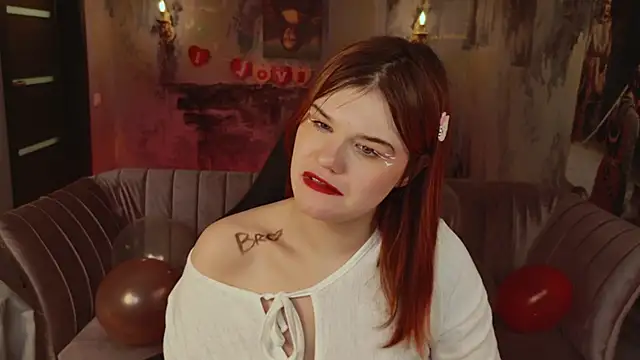 EllieFoxy online show from 02/15/26, 07:51