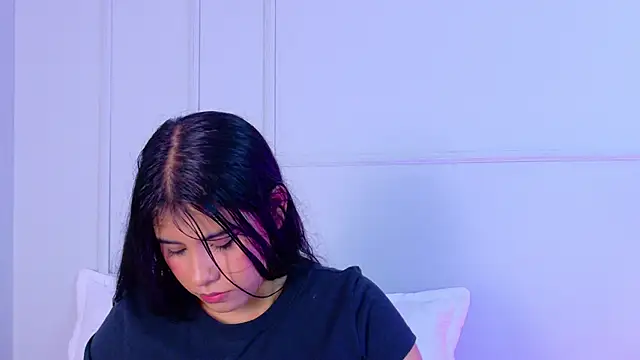 VioletBloomm online show from 05/16/26, 12:26