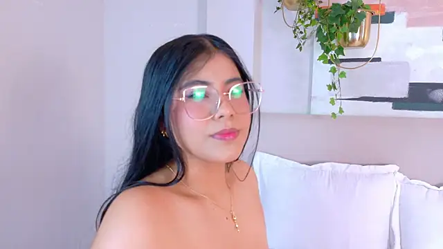 VioletBloomm online show from 05/26/26, 11:17