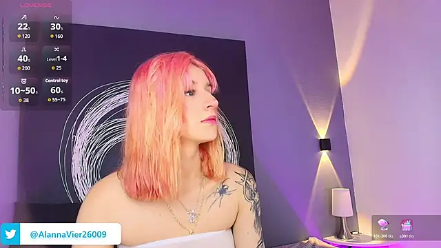 Snapshot of AlannaViera chatting on 04/16/26, 11:44 AlannaViera online show from 04/16/26, 11:44