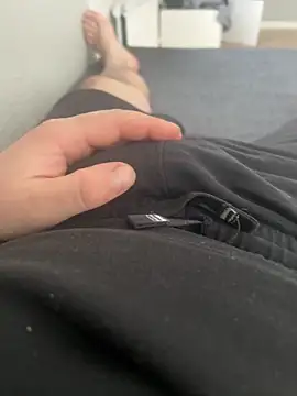 siisidjfjfjdj online show from 02/08/26, 08:18