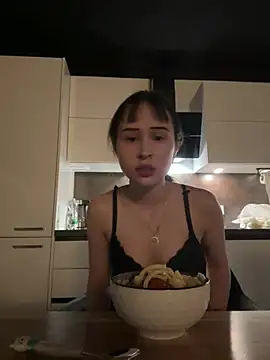 Snapshot of Just-Lilly chatting on 02/02/26, 09:24 Just-Lilly online show from 02/02/26, 09:24