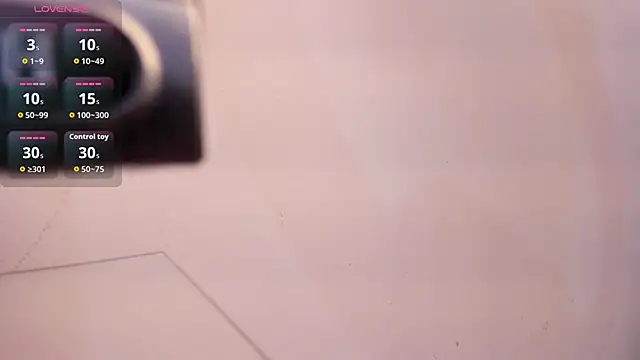 Snapshot of Lucia_velez chatting on 02/09/26, 02:26 Lucia velez online show from 02/09/26, 02:26