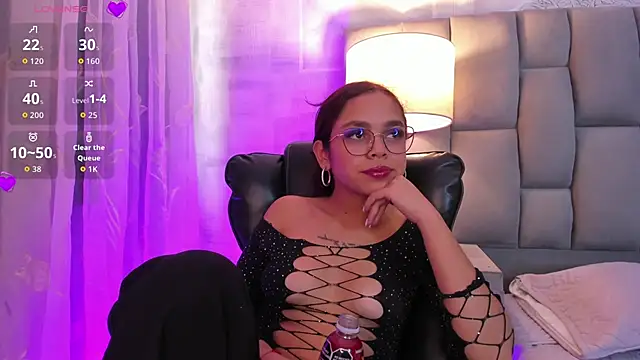 CarolineFyre online show from 05/11/26, 02:45