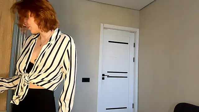 Snapshot of LuxuryRita chatting on 02/23/26, 02:25 LuxuryRita online show from 02/23/26, 02:25