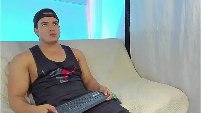 jhon nicolas online show from 04/06/26, 08:32