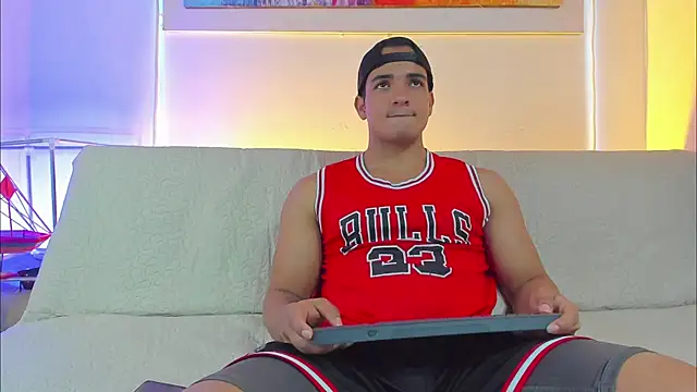 jhon nicolas online show from 04/08/26, 12:10