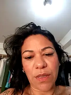 Snapshot of Dafne_77 chatting on 04/23/26, 12:29 Dafne 77 online show from 04/23/26, 12:29