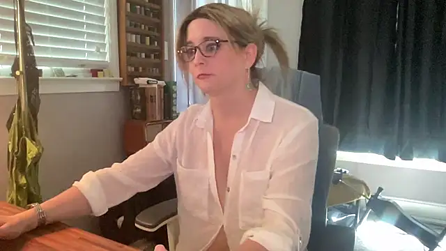 wetrainbows online show from 03/10/26, 04:45