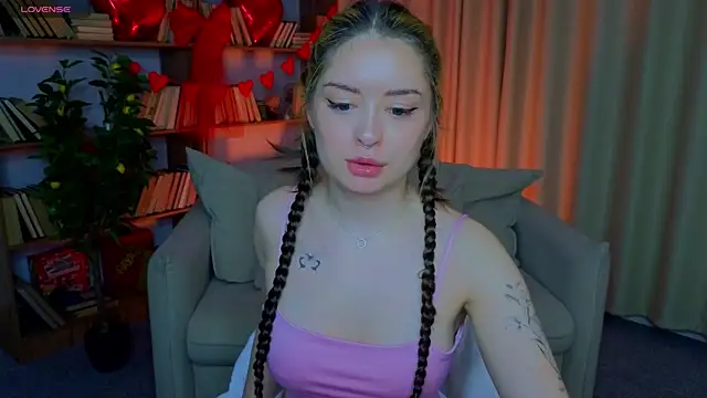 Snapshot of kate__rIna chatting on 02/11/26, 02:16 kate rIna online show from 02/11/26, 02:16