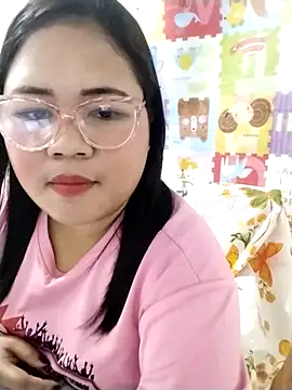 Snapshot of biggbooty15 chatting on 02/13/26, 11:39 biggbooty15 online show from 02/13/26, 11:39