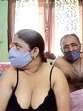 HoneyHush online show from 02/26/26, 05:50