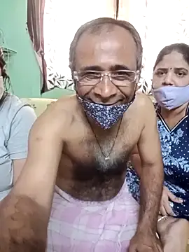 HoneyHush online show from 03/12/26, 09:37