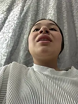 DULCE MARIA EF online show from 02/05/26, 12:32