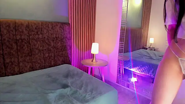 Snapshot of HannaWen_ chatting on 02/18/26, 12:45 HannaWen online show from 02/18/26, 12:45