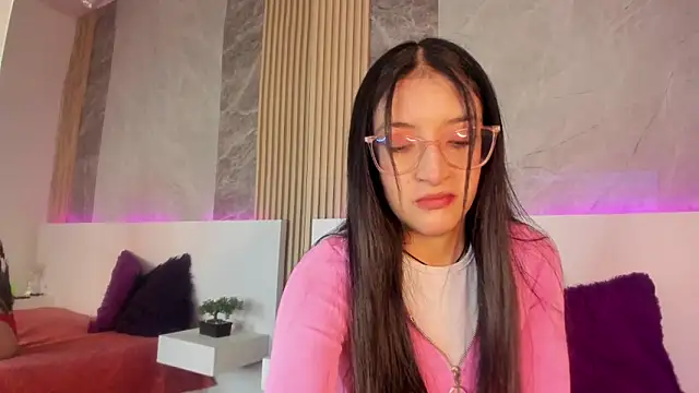 HannaWen  online show from 03/07/26, 12:57