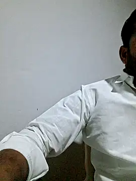 Snapshot of hot---boy1 chatting on 02/14/26, 05:04 hot---boy1 online show from 02/14/26, 05:04