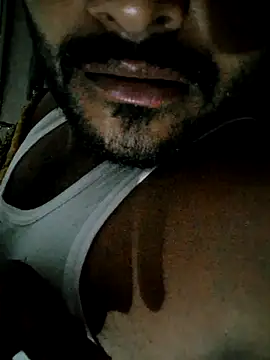 Snapshot of hot---boy1 chatting on 02/14/26, 05:32 hot---boy1 online show from 02/14/26, 05:32