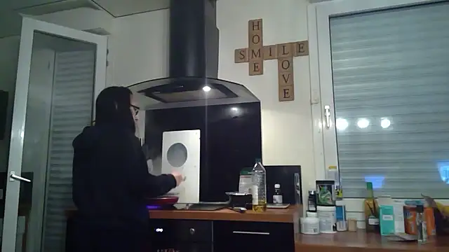 Snapshot of FITGIRL-MAEVA chatting on 02/12/26, 06:58 FITGIRL-MAEVA online show from 02/12/26, 06:58