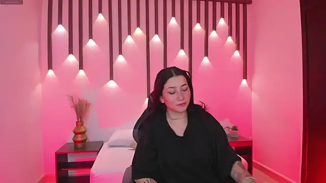 charlottee27  online show from 04/21/26, 02:15